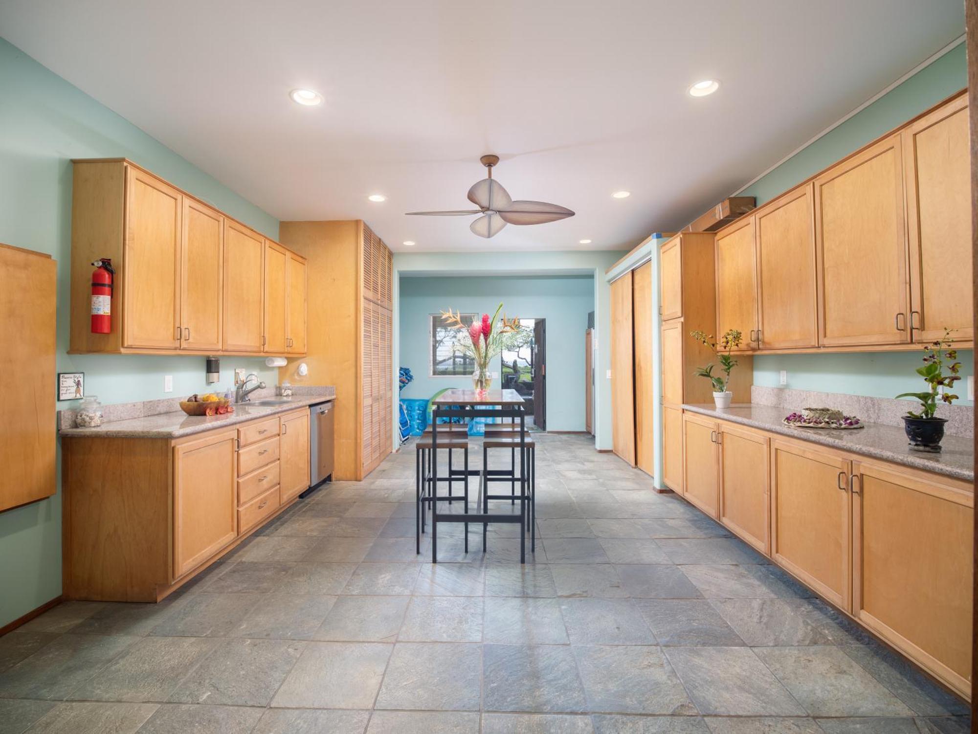 Aloha Aku Bamboo2 Suite - A Serene Retreat By The Shore Kihei Bagian luar foto